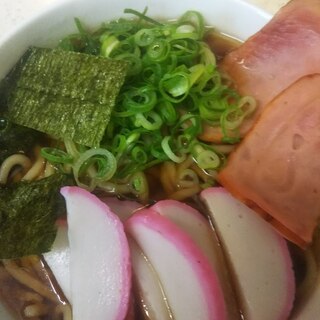 シンプルな醤油ラーメン